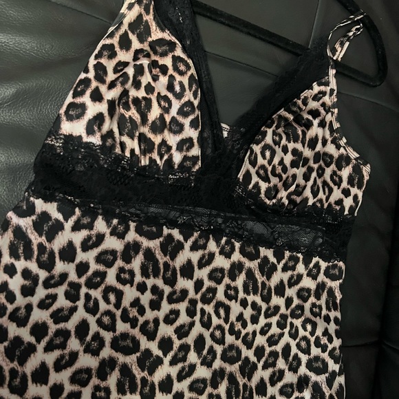 la Vie En Rose Leopard Lace Dress - Picture 2 of 5